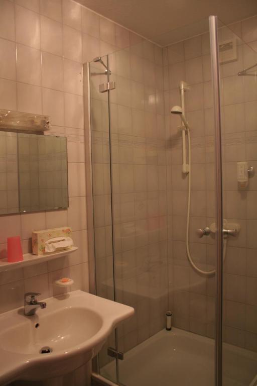 Tiptop Hotel Garni Pfauen Endingen am Kaiserstuhl Rum bild