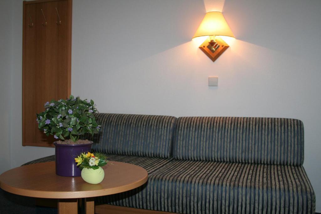 Tiptop Hotel Garni Pfauen Endingen am Kaiserstuhl Rum bild